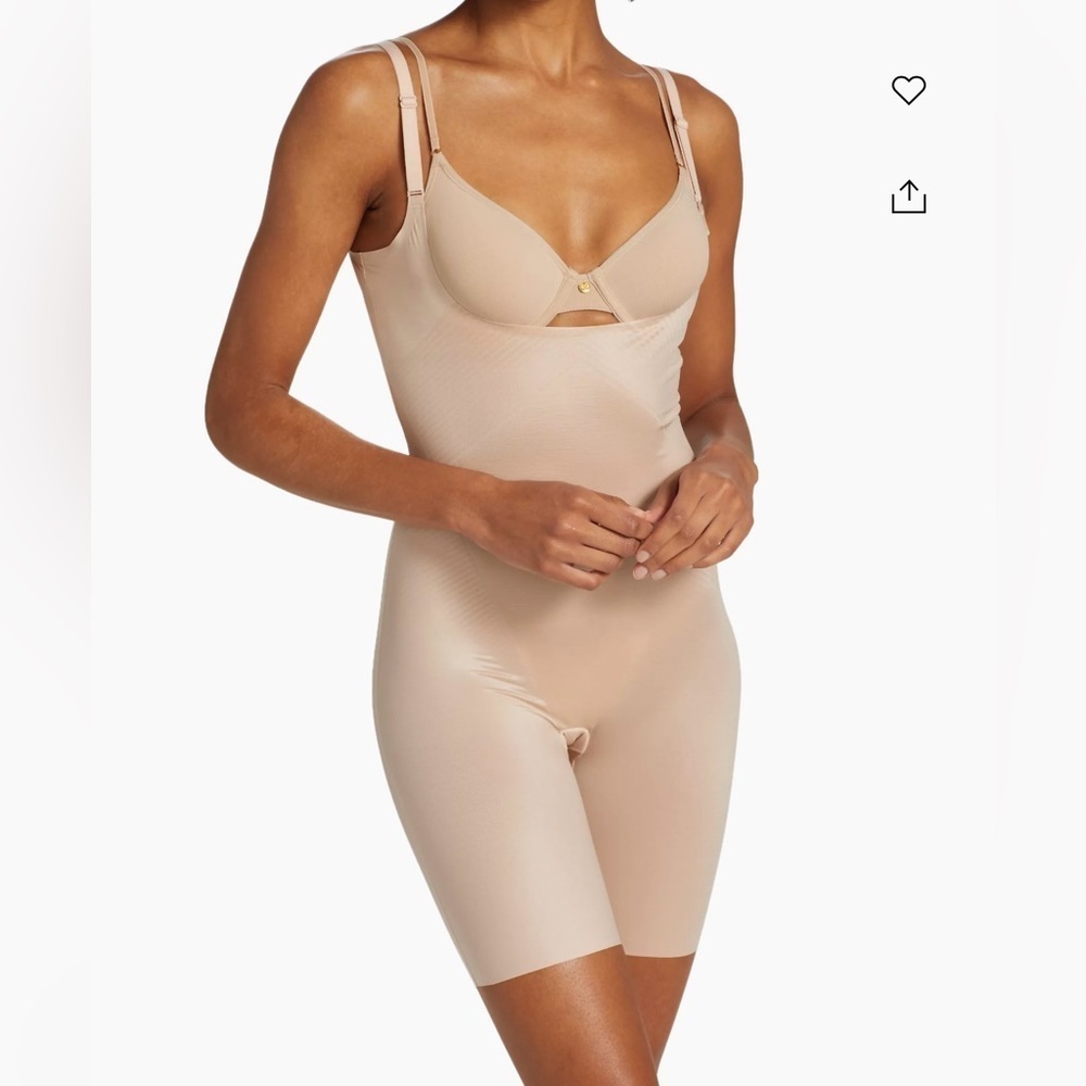 Spanx Thinstincts 2.0 Open-Bust Mid-Thigh Bodysuit Champagne Beige Sz. Large